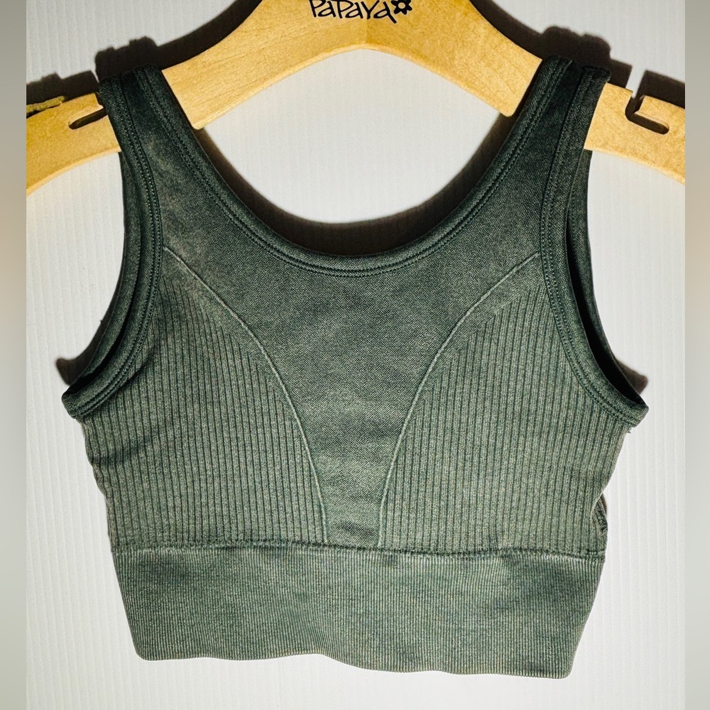 Morera Ribbed sports bra size small